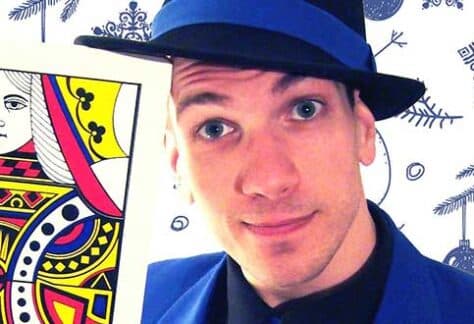 Spectacle jeunesse de Noël : Monsieur Bleu Au Secours Du Père Noël - Détective-Magicien | Programmation Loisirs & culture - Hiver 2026